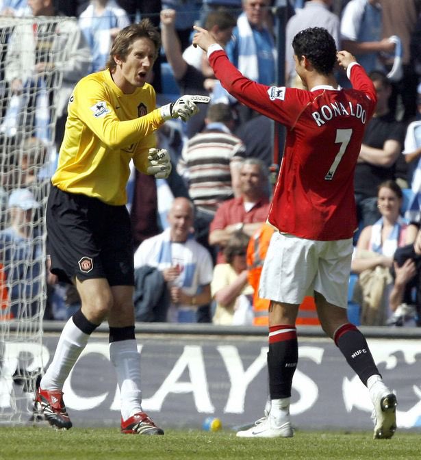 vdsar1970's tweet image. How are you feeling @ManUtd fans? Always dreamt but never expected that it would happen! Welcome back in Manchester @Cristiano