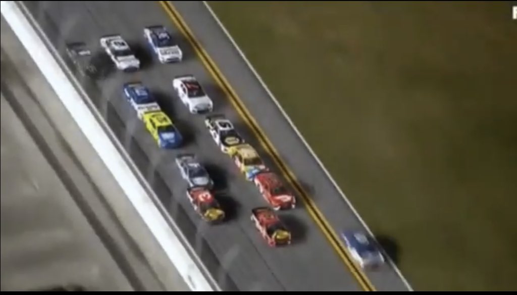 OffThePace1's tweet photo. @NASCARonNBC @NASCAR @DAYTONA Same vibe https://t.co/cYiA4SQUlf