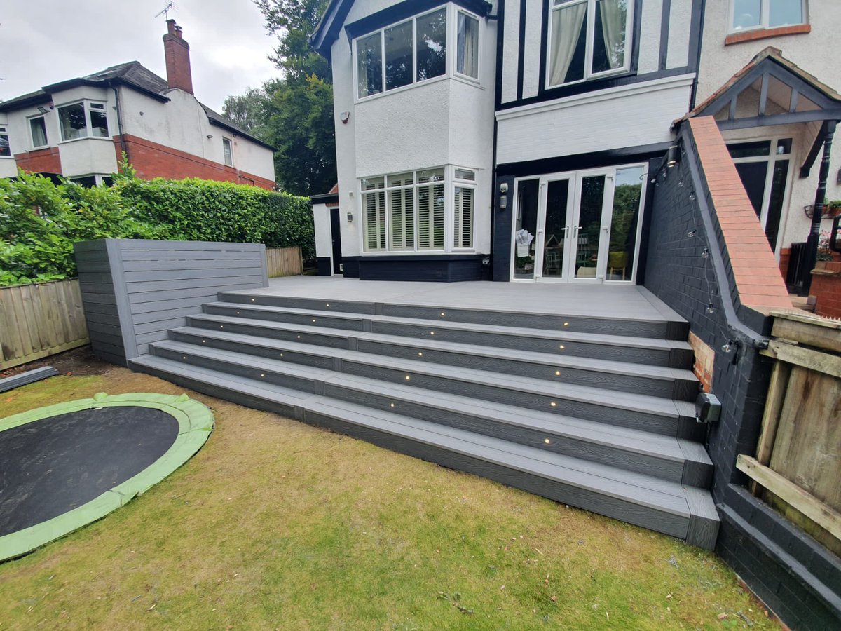 HeritageDecking's tweet image. ☀️ Absolutely loving this transformation to this property finished with a deck built in Heritage Deep Embossed Grey ! 
☀️We have even built a bespoke ‘multifunctional Terrazzo worktop area, perfect for serving BBQ food, entertaining and outdoor dining’