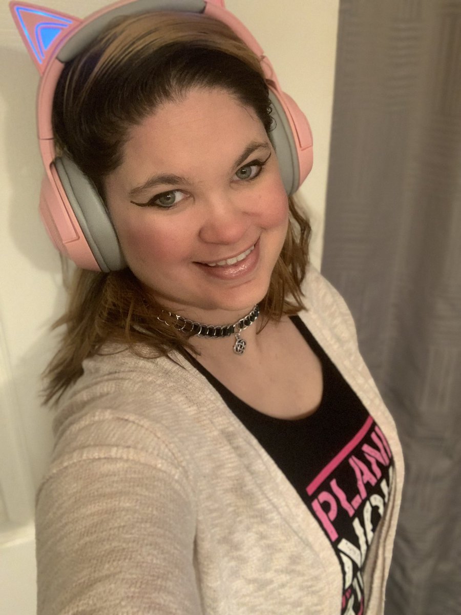 QuirkyKittn's tweet photo. Live right meow with my babes 🌱 https://t.co/X2gmiMwVQA
Leveling a rogue for jewel crafting + lock boxes.
#worldofwarcraft #quirkykittn #leveling #furyofthefae #itsprobablyfine #platinumsquad https://t.co/yEd7rkfx2f