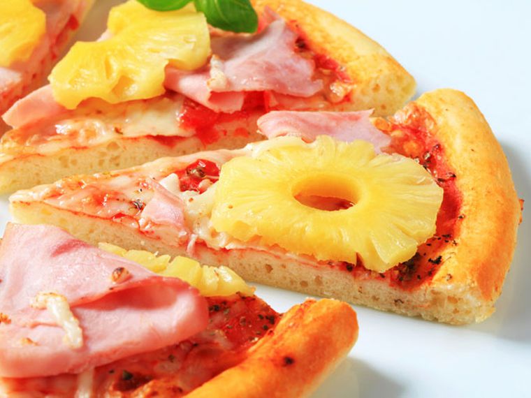 CooLifeGame's tweet photo. Vale, llevo unos días con un debate entre amigos que se tiene que acabar.
Vamos a ser todos valientes, quiero saber de qué tipo de gente me rodeo.
PIZZA CON PIÑA SÍ O NO.
RT: Por supuesto que NO
Fav: Por supuesto que SÍ. https://t.co/sxFcN9Q0Xx