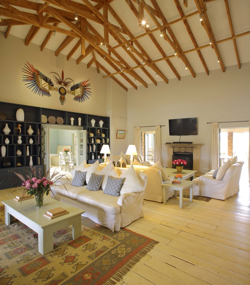 Holiday Finder tweet media