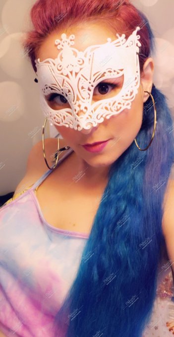 Goddess Of Divine Booty’s pics and videos