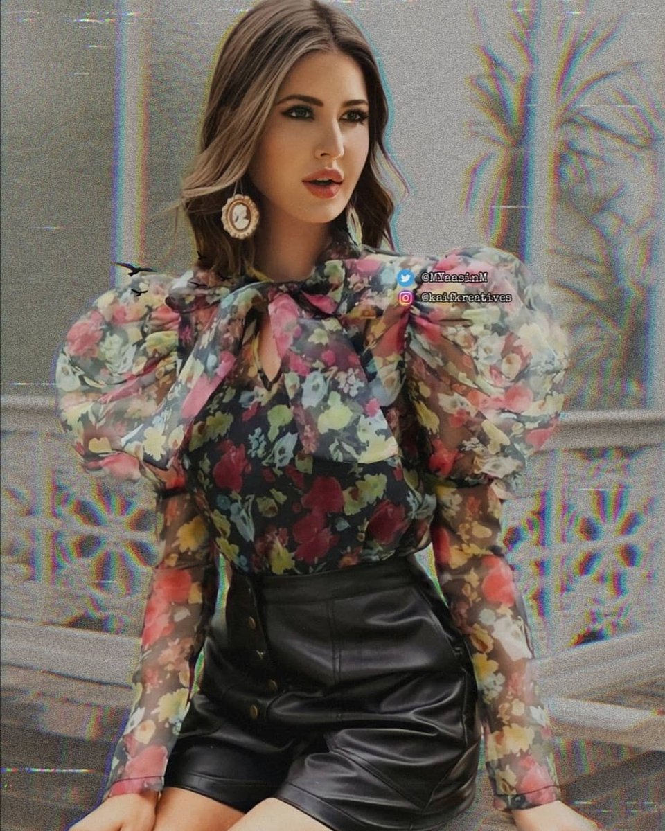 MYaasinM's tweet photo. Happiness blooms from within🌻
#KatrinaKaif
. 
.
#Tiger3 #Sooryavanshi #Bollywood https://t.co/3QJ6rwyuwd