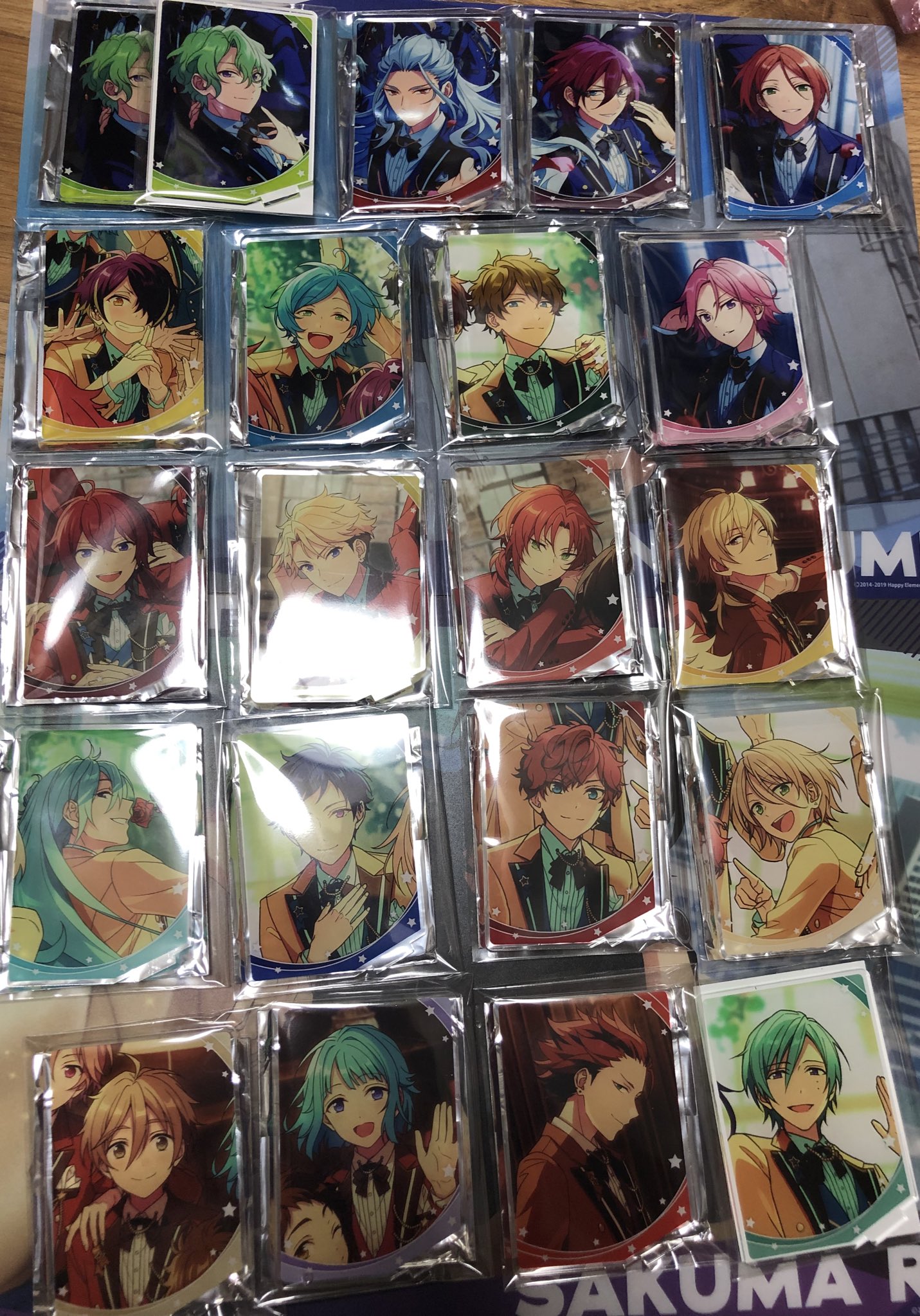 あんスタ 5周年 アクスタ 東急プラザ ニキ 司 真緒 薫 晃牙 凪砂 茨