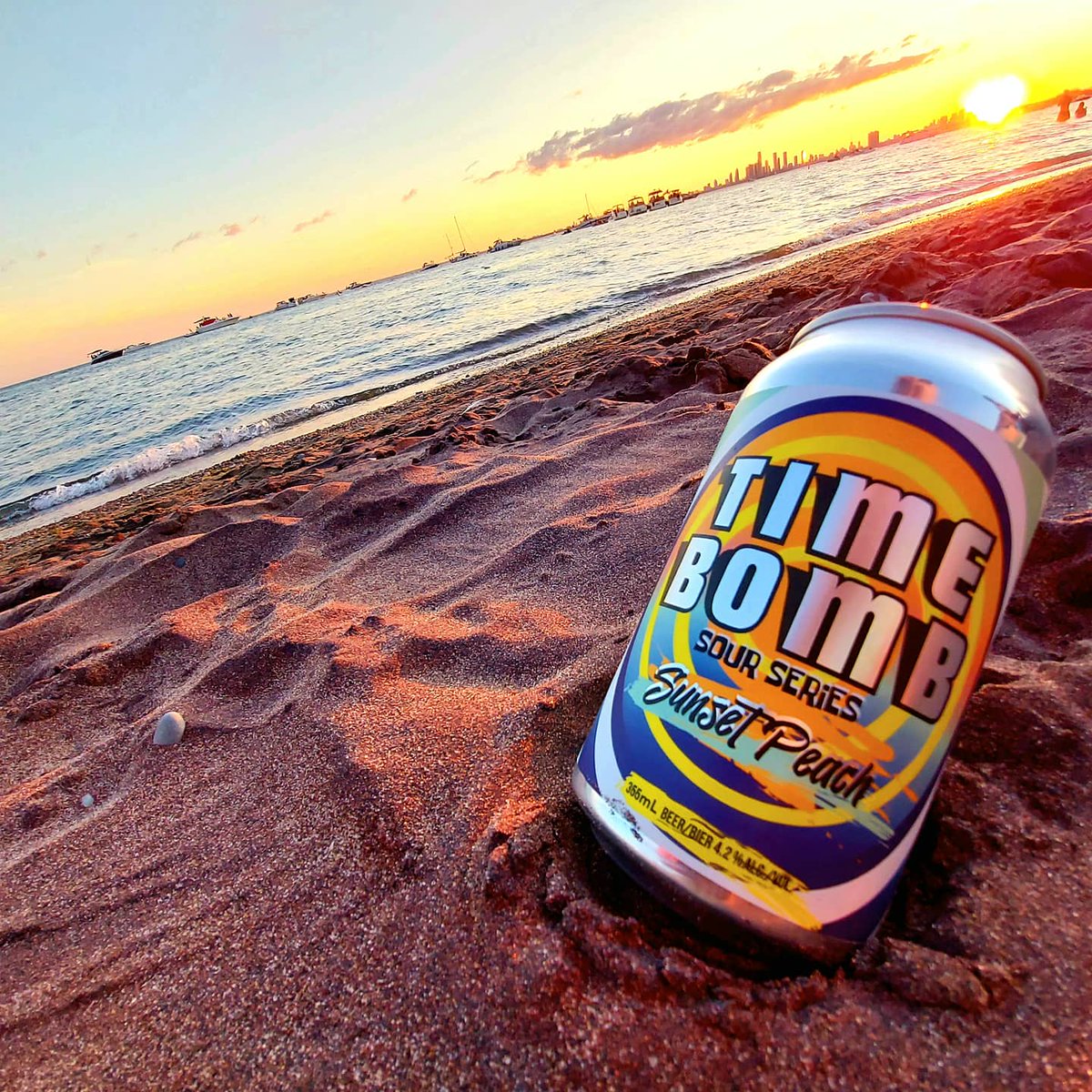 Time Bomb Sour Series: Sunset Peach 

That end of summer magic that is the sunset. And baskets and bushels of fresh ripe juicy Peaches at every storefront. The morning air is getting a little crisper, the afternoon breeze is still warm and there's nothing like a good peach.