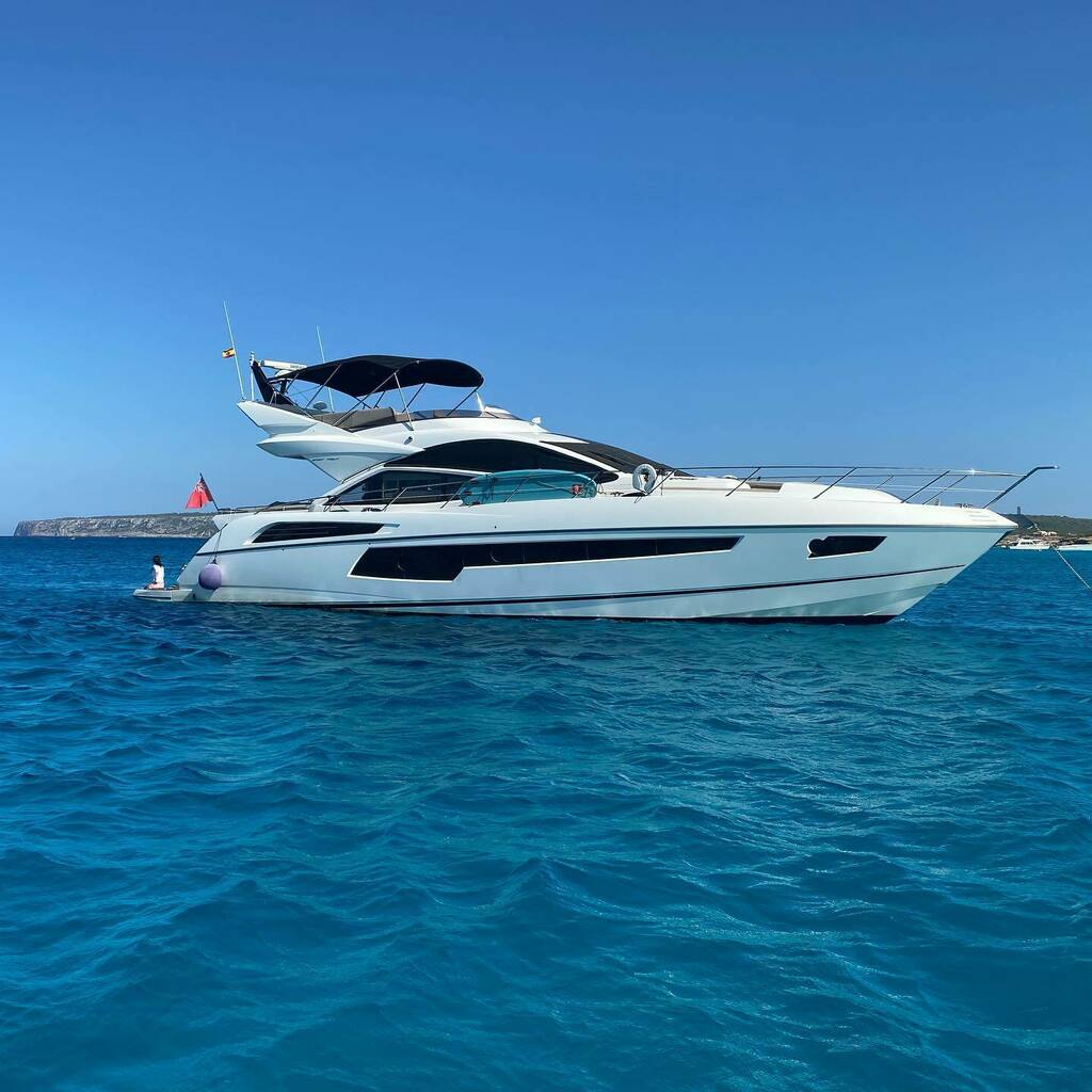MaiaFair's tweet photo. Day one of our Balearic Island experience - clear skies and clear calm and warm waters.

#boatcharter #yachtcharter #formentera #sunseekercharters #sportyacht #luxuryyachtcharter #marbella #bymarbs #yacht #motoryacht #luxury #luxurylifestyle #luxuryyacht… https://t.co/8hj1fclA3M https://t.co/sGctnkk2uN