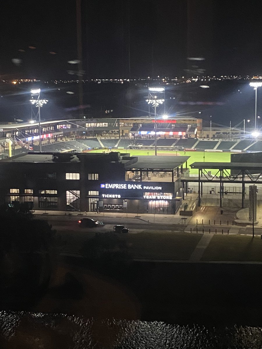 ricyork's tweet photo. Thanks #wichitawindsurge https://t.co/yY7Msw1Rre