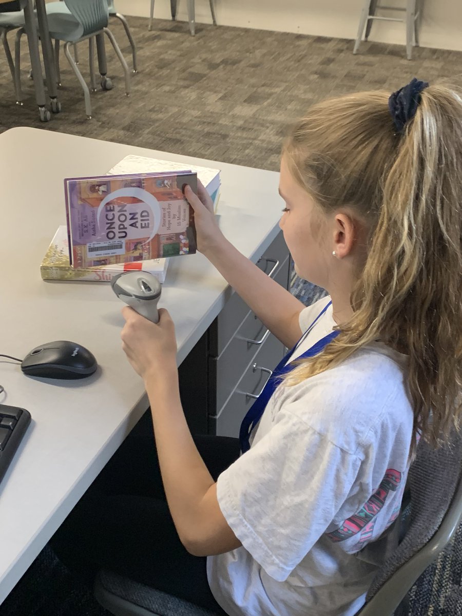 LabayMsLibrary's tweet image. So grateful for our wonderful student assistants @LabayMS for always lending a helping hand!
@CyFairLibraries #WeBelieve #CFISDLibraries