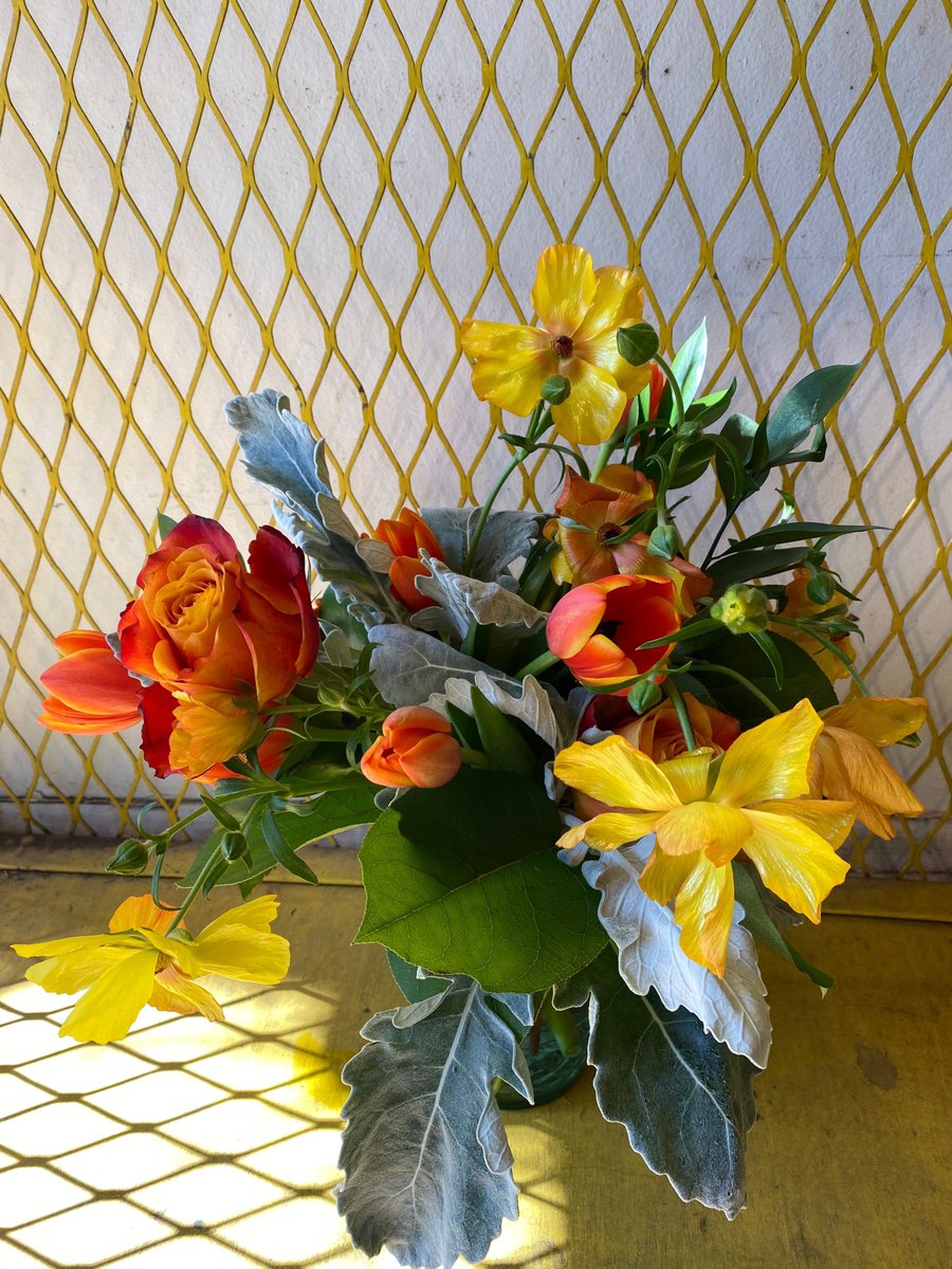 Next in our series highlighting the work of our Floral Designers is Valerie and her nature-inspired style:

ecostems.ca/blog/designerv…