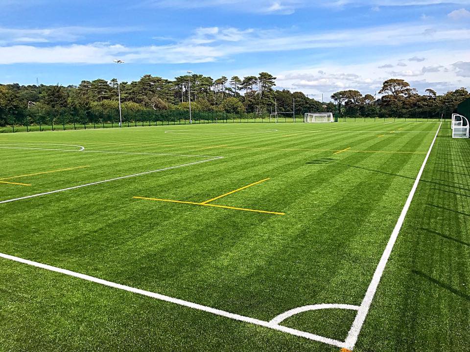 CsgSoccer's tweet photo. ACADEMI PEL-DROED | Cyfleusterau ⚽️

🏟 #ErEfail
🏋️‍♀️ #Campfa (yn rhad ac am ddim i bob myfyriwr)
🏐 #Futsal #NeuaddChwaraeon
🎥 #Theatr #Dadansoddiad

⚽️ #FIFA &amp; #WorldRugby ardystiedig #3GPitch

📸👥 #WallOfFame

YDYCH CHI NESAF⁉️

📩 Jonathan.Garcia@colegsirgar.ac.uk

#Datblygu https://t.co/za7FiBi1ST