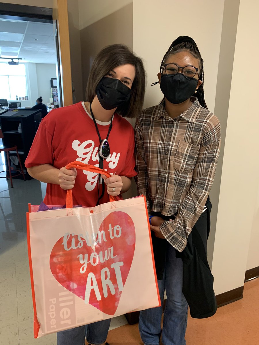 nccafbla's tweet image. We love when we can give back to our teachers who fiercely inspire us everyday! NCCA FBLA came together to donate supplies to a few teachers who mean a lot to us! ❤️ @georgiafbla @NCCA_Covington @CEO_NCCA #gafblaservicechallenge #ncssbethebest #myncca