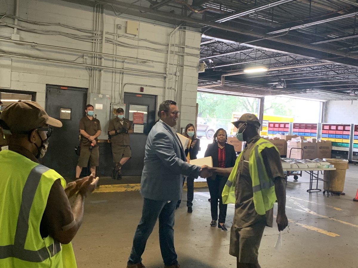 RyanMervyn's tweet image. Happy Founders Day! What a Great Way to celebrate 114 Years with this outstanding organization. Milestones celebrated, looking back and laying out a path for the next hundred years with the executive team!⁦@carie_monroe⁩ ⁦@UPSTrayceParker⁩ ⁦@EastUPSers⁩ ⁦