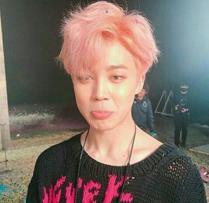 shru_koo's tweet image. &quot;Park Jimin in pink hair&quot; - A thread cz whole army stan twt is pink