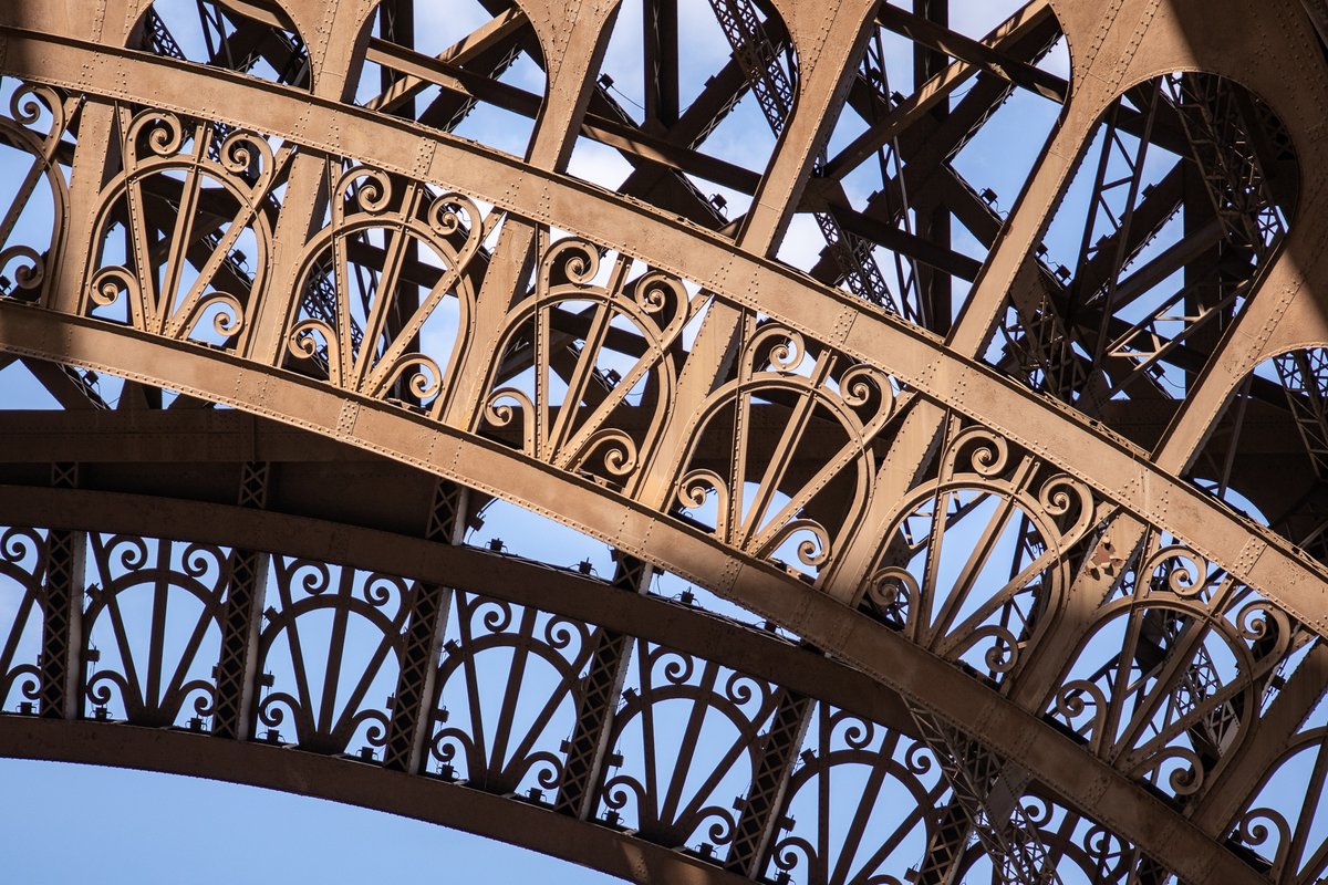 LaTourEiffel's tweet photo. 🇬🇧 When is the best moment to visit me? In the morning, at 9:30am as soon as I open! Attendance is low and you will have me (almost) just for you 😉
#EiffelTower https://t.co/7CUs877QmK