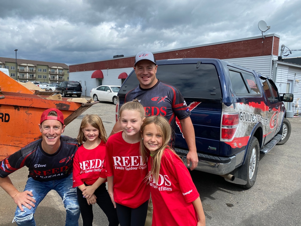 GouldBrothers's tweet photo. Spent a day at the Reeds Fall Classic sale. We picked up a bunch of new tools 🔫 , visited with customers, and got to hang out with these kiddos. We like everyone to watch our videos and come to our shows, but nothing makes us happier when we can help bring a smile to a kid. https://t.co/yWlC3UEM8M