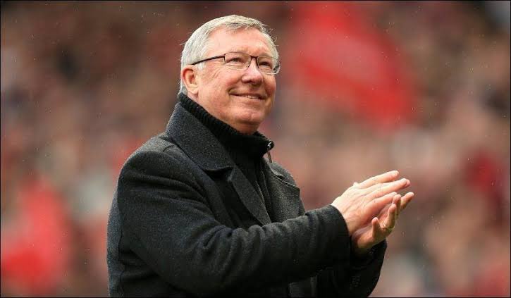 Сэр алекс фергюсон википедия. Sir Alex Ferguson. Алекс Фергюсон прощание. Сэр Алекс Фергюсон радость. Алекс Фергюсон и трибуна.