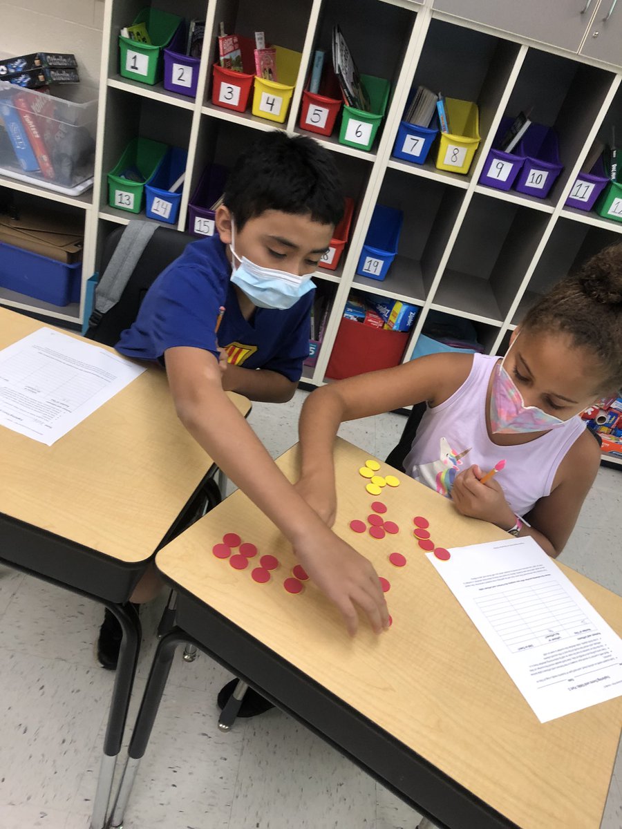 BMP_MsLeace's tweet photo. Math is FUN! We’re using counters to determine whether a number is even or odd! #mathisfun @LakeAnneES @fcpsnews https://t.co/GZu2WUzcOU