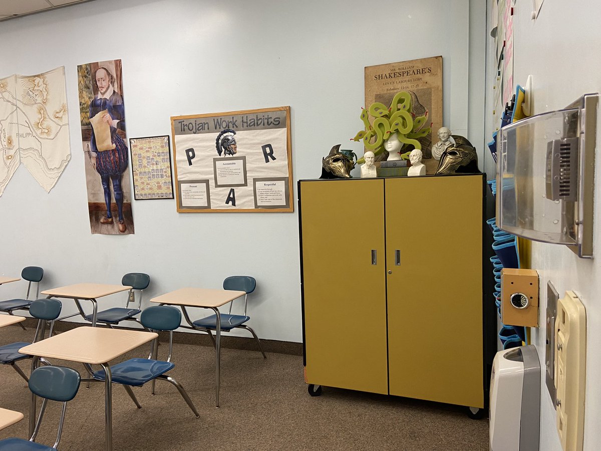 NAEmmanuele's tweet photo. Finally went in to do some physical rearranging in my classroom today before inservice begins on 8/30. I made a reading nook with collected furniture! Still a work in progress! #MyPAClassroom https://t.co/zwcE6miWGB