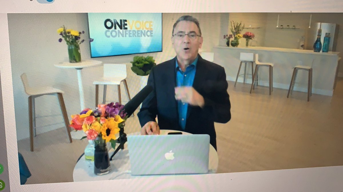 sixtalee's tweet photo. Listening to the amazing @joecip at @OneVoiceConf #OVC2021
How cool, to “put a face” to the voice you’ve heard thousands of times on tv shows and networks ! https://t.co/T5nHX3wHzO
