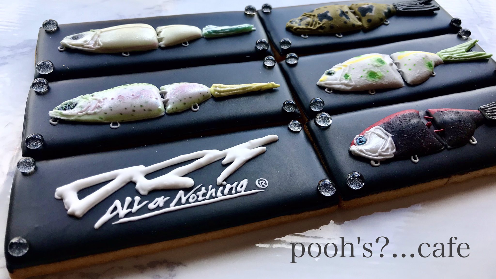 Isa かっこよく とのご依頼の品 クールでかっこいい釣具メーカーさんのイメージをそのままに 京都 知恩院前バス停 東山区 Poohscafe プーズカフェ おばんざい おうちごはん Cafe Kyotocafe アイシングクッキー Icingcookies オーダー