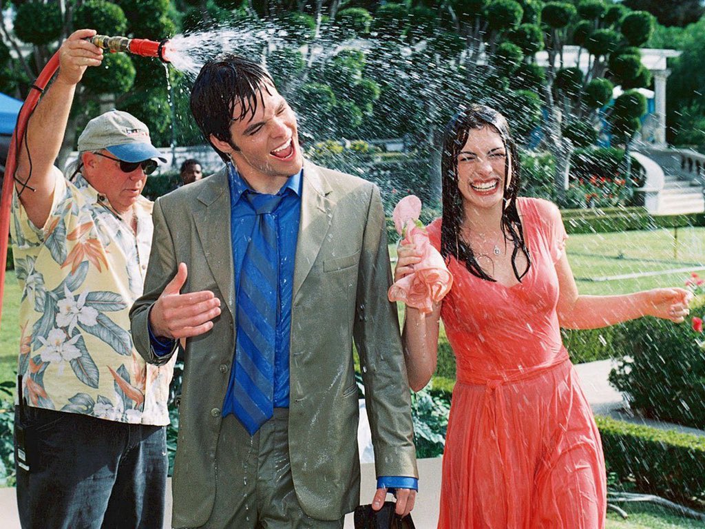 shivlestat's tweet photo. oh to be anne hathaway and chris pine at the set of princess diaries 2: royal engagement https://t.co/GGuYayF5F3