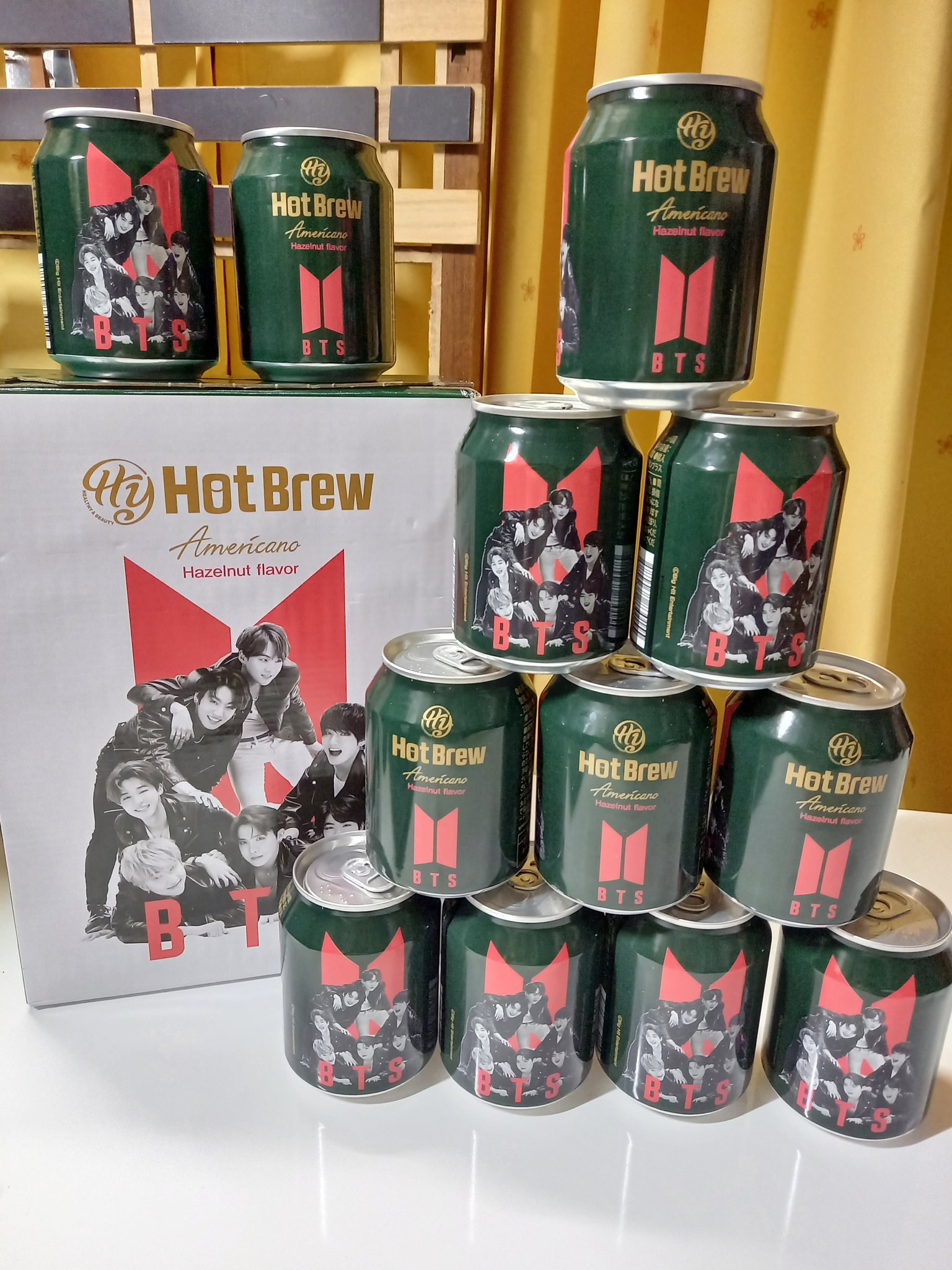 みー 参考までに 私はbtsの缶コーヒー Lifeで購入しました Lifeでも全店舗に置いてあるわけではなさそうです Life3店舗回っても 実際1店舗しか置いてなかったので 行く前に電話等で確認するのがおすすめです 今日は イオン 東急ストア マルエツ