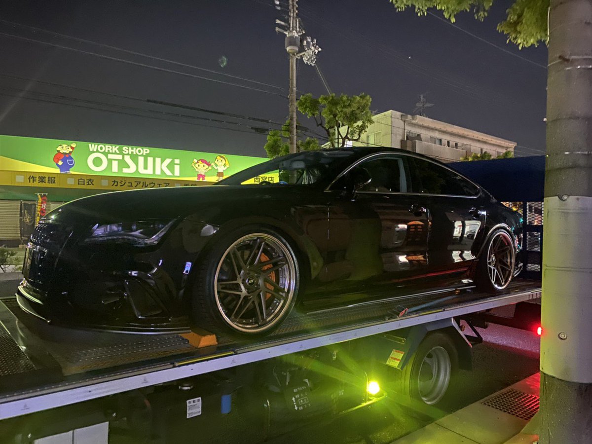 Newing_inc's tweet photo. 本日の御納車‼️
Alpil Audi A7 RS completeを、愛知県のお客様に御納車させて頂きました(^^)
定番のBLACKボディにRS complete仕上げ、今回のポイントは特注のWORK wheelがバッチリ決まってます(o^^
これからのAudiがある生活を、思う存分楽しんで下さい^_−☆ワァォ‼️
#audi #newing #alpil #work https://t.co/Totm5AqnNF