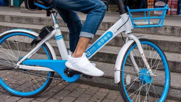 China4Tech's tweet photo. Alibaba-backed Hellobike aims to take on Didi Chuxing in China’s ride-hailing market | South China Morning Post #Hellobike #startup #China #business #apps #rideshare #bicycle #smartcity #Alibaba #investors #Asia #sustainability #tech #AI 

Link:
https://t.co/OoN0Auvilx https://t.co/WytrrGMJoZ