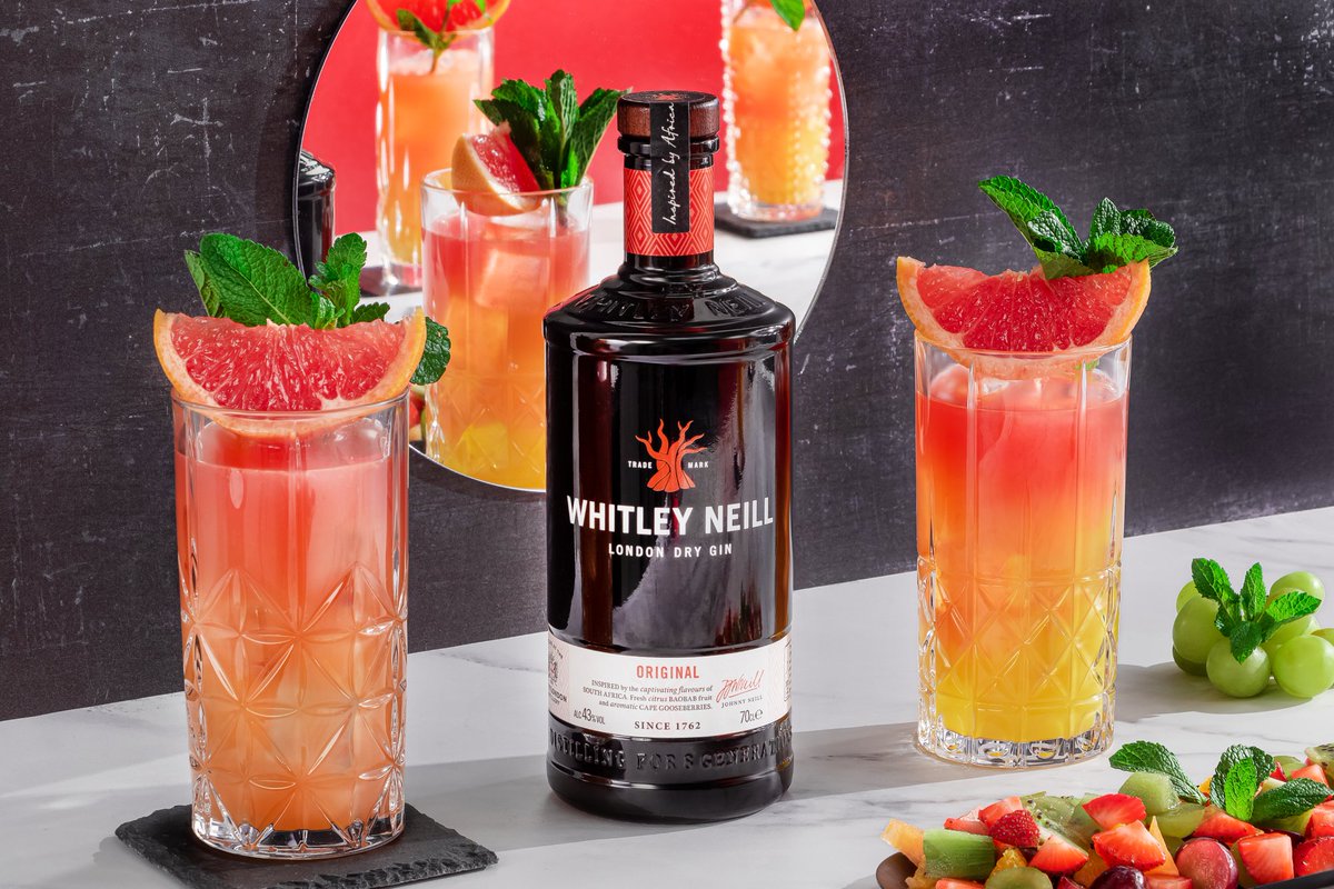 The weekend is upon us, and what better way to celebrate than with a Whitley Neill Original London Dry cocktail. 👌 This summery African Sunset serve takes inspiration from the aromatic South African botanicals that are packed into our gin and is perfect for weekend sipping. 😍