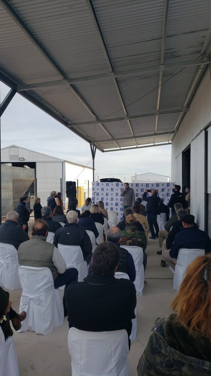 Inauguramos el primer CAT de #Neuquén junto al Ministro @FLR_NQN más sustentabilidad para la producción de 🍎🍐🍒🍇🍓🫐y muchas otras de la zona. #CampoLimpio #Sustentabilidad