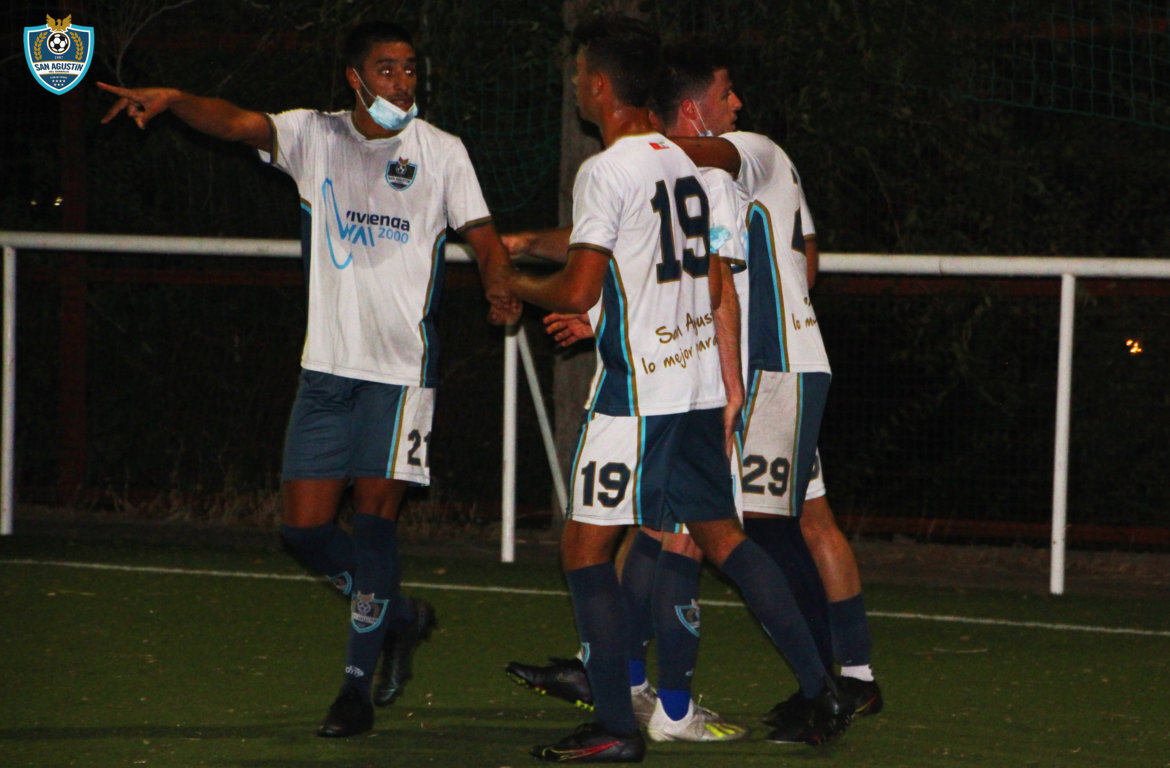 Primer Equipo | 📸GALERÍA📸

Estas son las imágenes de nuestro partido de ayer ante el @UDCiempozuelos en el que llegó la primera victoria de la pretemporada.

Podéis ver la galería completa aquí 👉photos.app.goo.gl/WaoJ8stepyvdRa…

#LaHoraSanAgus