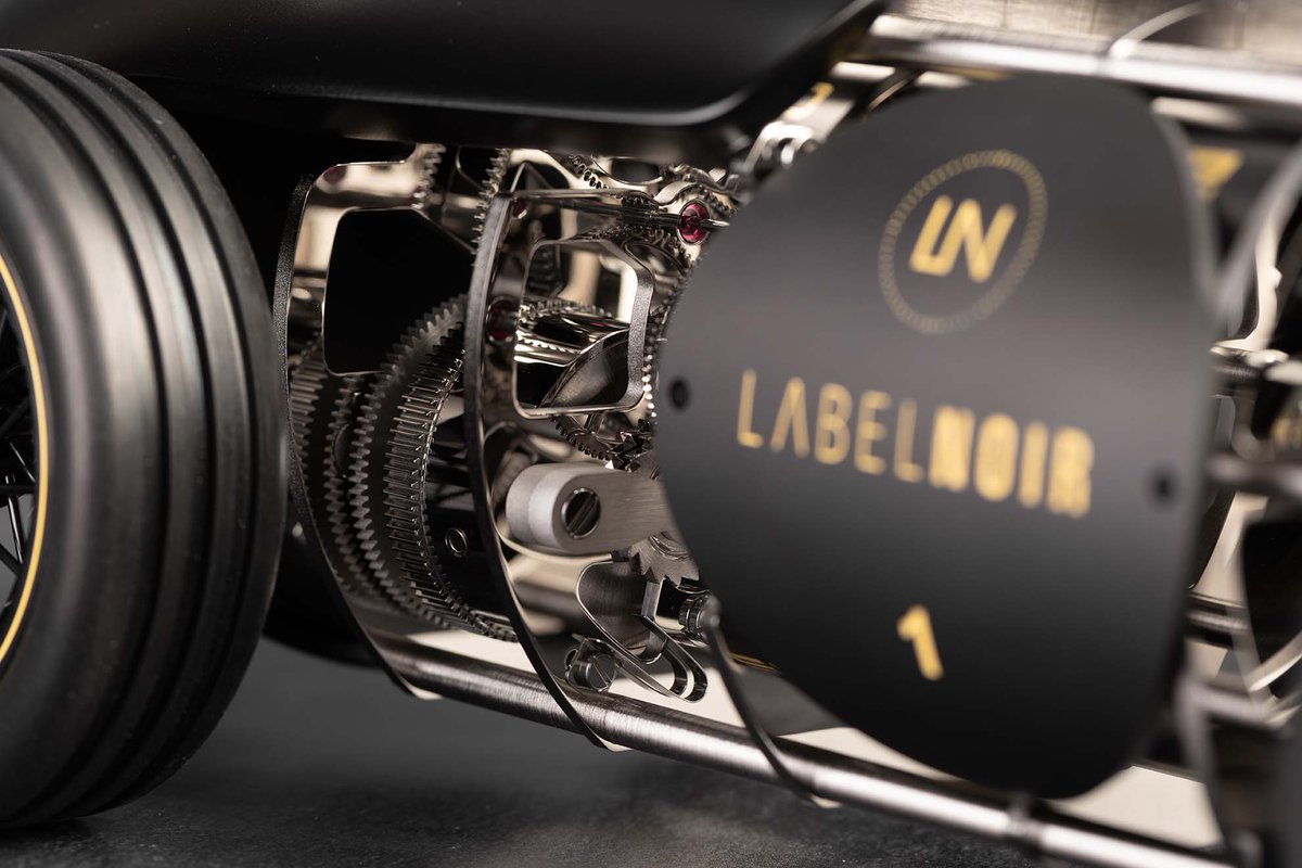 cotedesmontres's tweet image. #TimeFastD8 #LN_EP01: @labelnoirdesign meets @L_Epee_1839…
A staggering table clock took shape: a sleek single seater with a roaring engine. Instead of pistons, sumps and cylinder heads, it has countless cogs to power the manual wind 1855 MHD calibre.
lacotedesmontres.com/12733en
