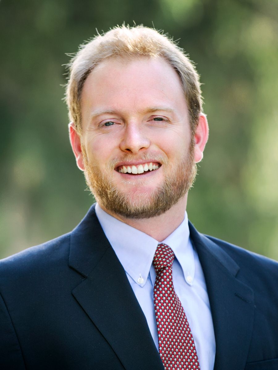 HamiltonCollege's tweet image. Hamilton’s Director of Financial Aid Cameron Feist ’04 will demystify the financial aid process and discuss the College's generous resources. Register:  buff.ly/3jfmb5j