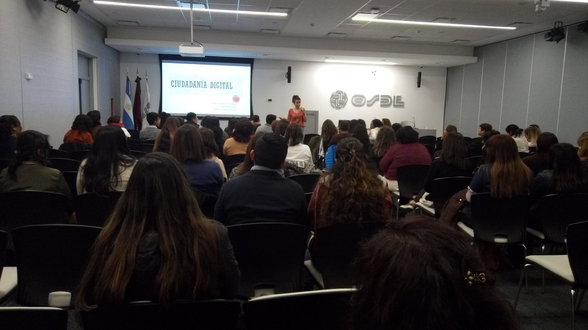fedexdada's tweet photo. Ayer fue un gusto de compartir con un público muy cálido la charla @Davi_ni_a en nuestro 5º #ConectadoSalta.
En estos años hicimos con numerosos aliados, en Salta y en otras provincias, casi 50 actividades y un centenar de charlas, talleres, conferencias, foros y jornadas. https://t.co/wKwoKUAxGu