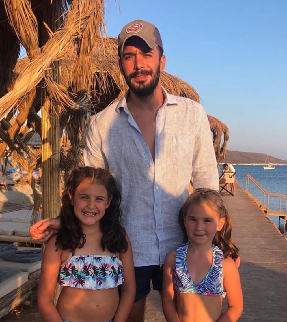 I'd die for this family. 😭
#Kuzgun #KuzDil #BarisArduc #BurcuBiricik