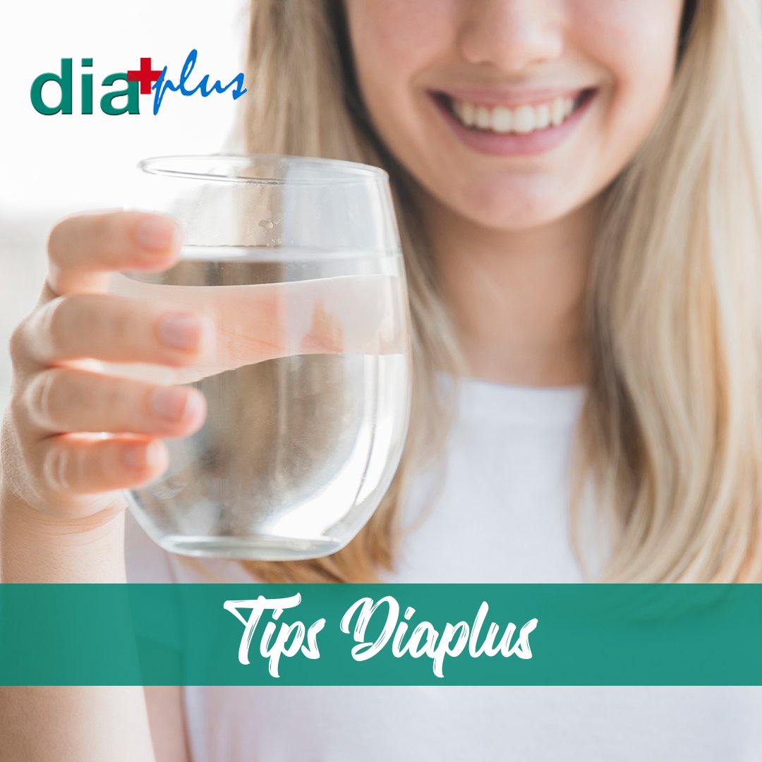 diaplusca's tweet photo. Basta con modificar algunos hábitos para disfrutar de una vida plena y sana. Entre los primeros cambios debe estar: empezar a beber más agua. Estar hidratados hace bien al organismo, la piel y el cabello. ¡Pruébalo!

#TipsDiaPlus #02Ago https://t.co/hxUit8uvr6