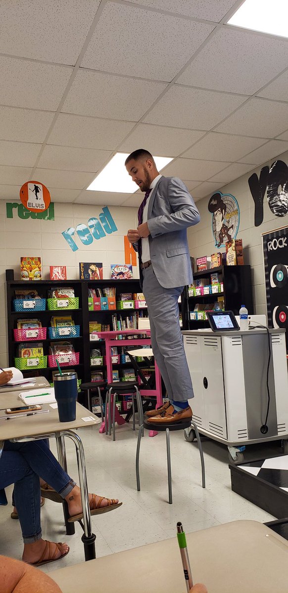 CCSTeachingand1's tweet photo. What an amazing professional learning opportunity at Clanton Intermediate School! Thankful to have Korey Collins from The Ron Clark Academy presenting on Vocabulary Instruction. @lindsay_brookes @suptgriffin https://t.co/FahkjXcZfw