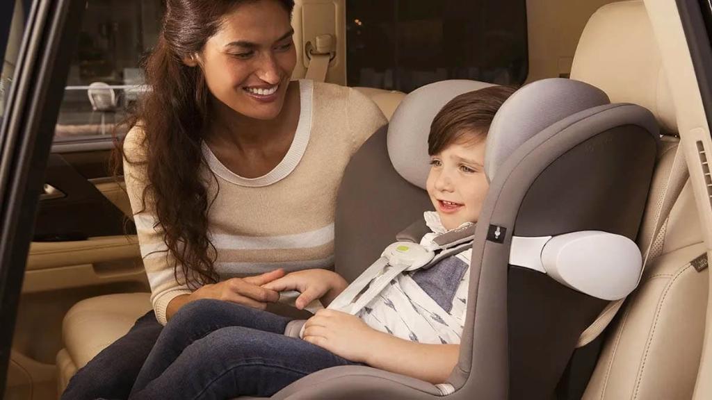 CRcars's tweet image. Tested: Evenflo and Cybex Child Seats Offer Technology to Remind Parents About Children in Backseat consumerreports.org/car-seats/even…