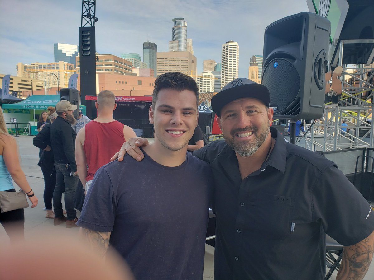 VGC_'s tweet photo. Thanks @Chris_Hawkey (nicest dude ever) @MeatSauce1 and @CoryCove for a fun morning at the xgames! Next goal is to be a regular guest on @PowerTripKFAN 😏 https://t.co/3glEr1KIQQ