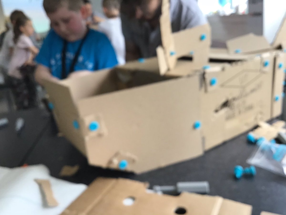 TWeek2019's tweet image. We made a shipwreck and seaweed out of cardboard