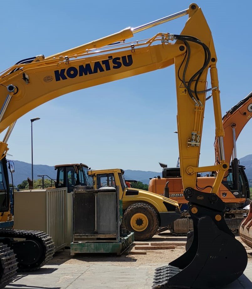 GlobalPartssrl's tweet image. #attaccorapido @Geith_Intl  montato su #escavatore @KomatsuConstr  PC360 , cliente soddisfatto e pronti al #lavoro senza paura!!!

info su globalparts.it

#mmt #quickcoupler #sicurezza