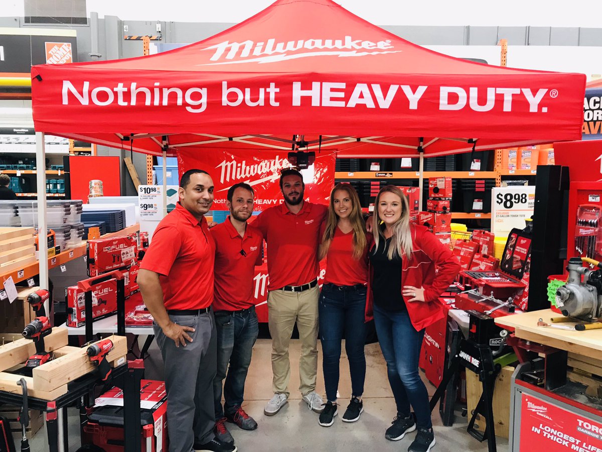 sarahTTI's tweet photo. Come check us out at the Milwaukee Mechanic Tool Event in Naples, FL! #store280 @THD280 https://t.co/JHURrcEFJG