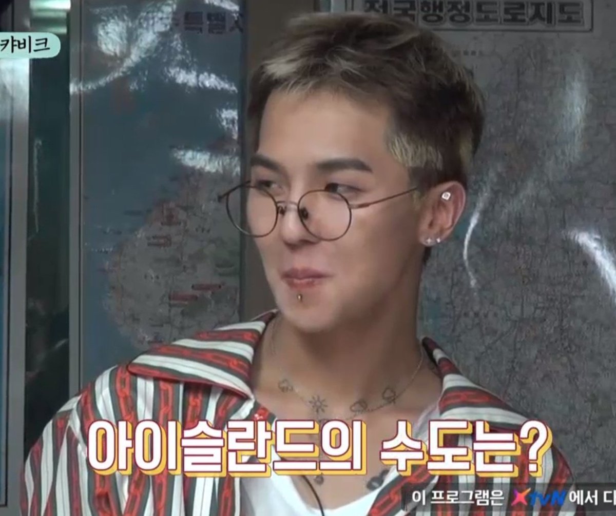 저화질의 송민호 tweet media