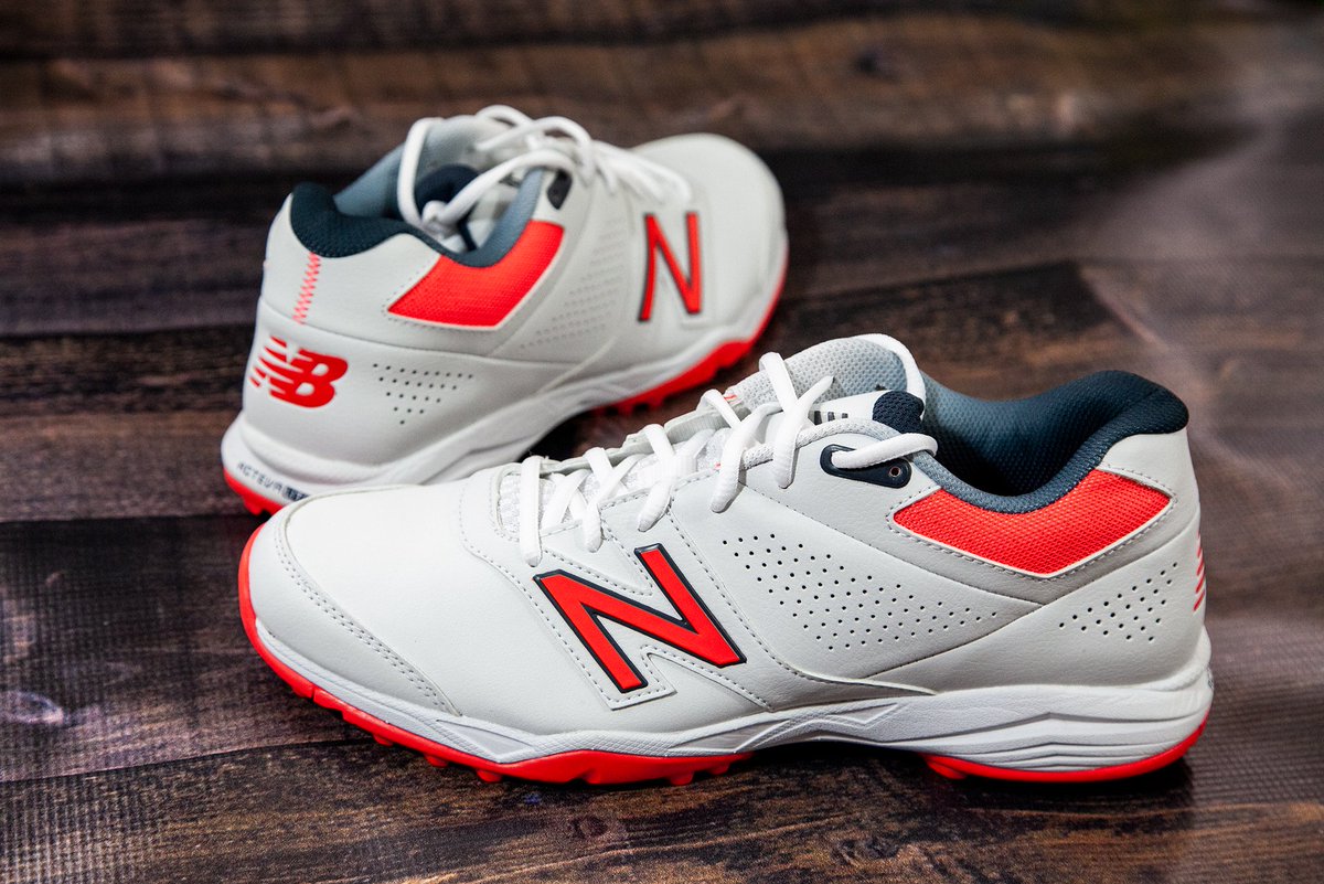 new balance ck4020 cricket shoes