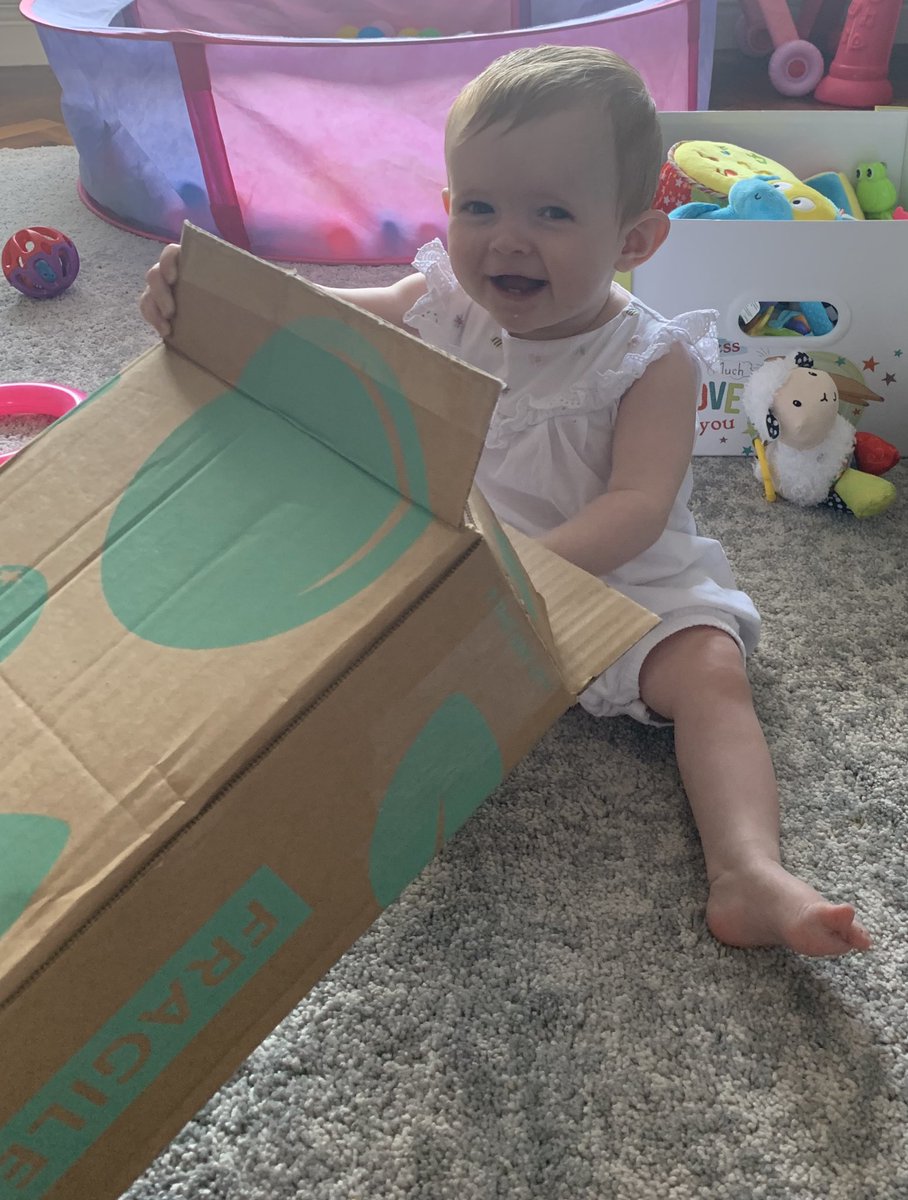 bold_stuart's tweet image. Someone is happy with their @craftginclub delivery today! #GinBoxSelfie