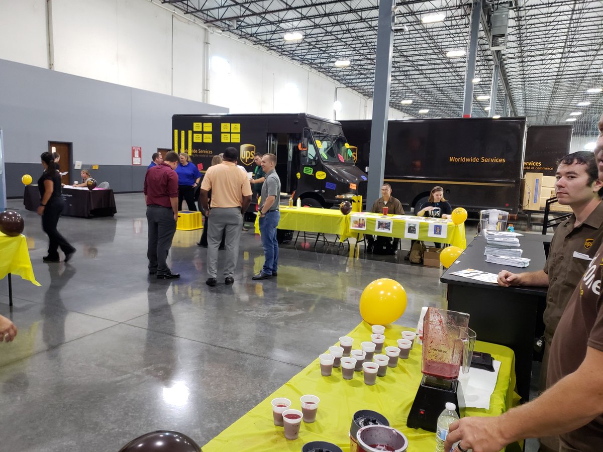 UPSLockport's tweet photo. Today's Health &amp; Safety Fair was a big success, thank you to everyone that was involved! Tweet us your pictures from the fair if you have any! Have a great Friday :D #SafetyFirst #SuperUPSers https://t.co/jXfYqqMztm