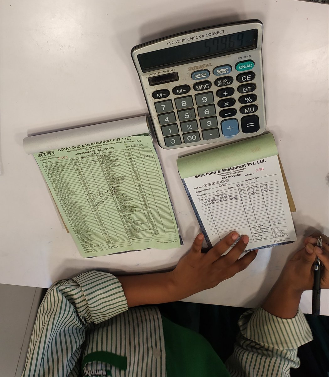 बोतामा गएको, संक्षिप्त कर बिजक भनिने कागत पनि आफैँसंग राख्दारहेछन्। मैले बिल दिनु पर्दैन भनेर मागेपछि निकै झर्कोफर्को गर्दै बल्ल बिल दिइन्, यसरी बिल माग्ने पहिलोपटक भेटेको रे। यत्रो चेन रेस्टुरेन्टले बिल छाप्न नसक्ने हैन, पुरै भ्याट ठग्ने नियत देखियो। छानबिन होस्। <a href="/Hello_Sarkar/">Hello Sarkar, Government of Nepal</a>