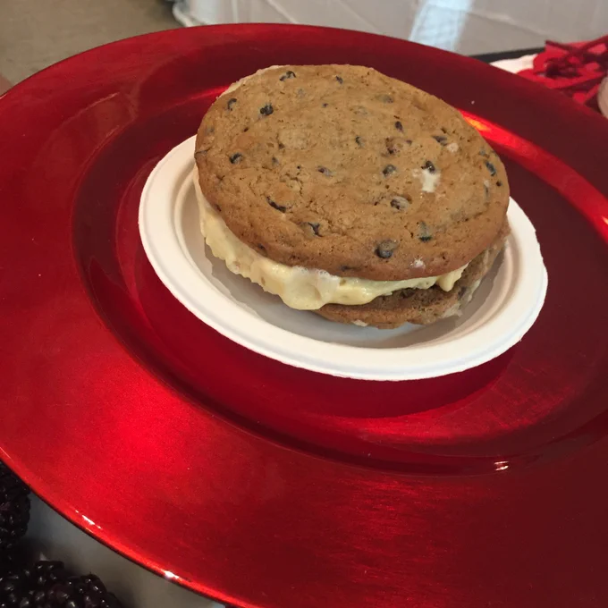 Image from Tony Santos (@TonyCaters)
