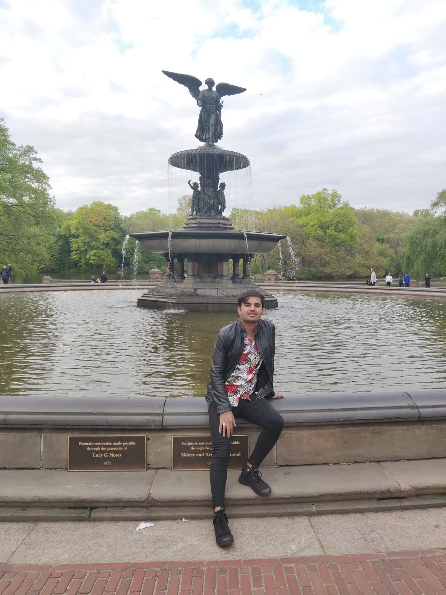 somex675's tweet photo. Central park, NYC 🗽 https://t.co/3ELWrAtJ2L